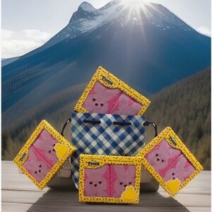 **AFTER EASTER SALE** Bath & Body Works (4-SETS) Peep Sock get FREE Bag